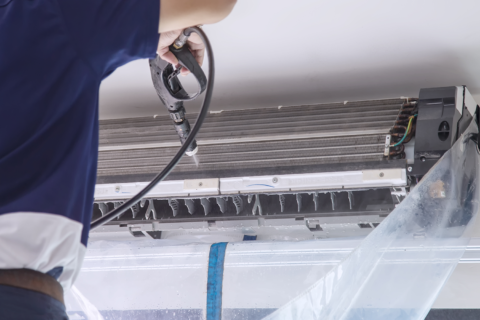 残暑も湿気が多い！？クリーニングで健康・快適な空間を！